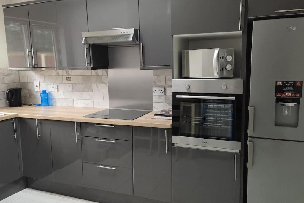 דבלין Studio With Private Kitchen מראה חיצוני תמונה